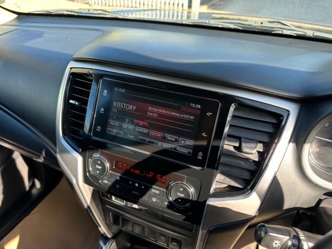 2020 Mitsubishi L200