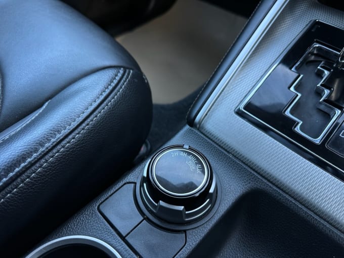 2020 Mitsubishi L200