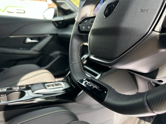 2025 Peugeot 208