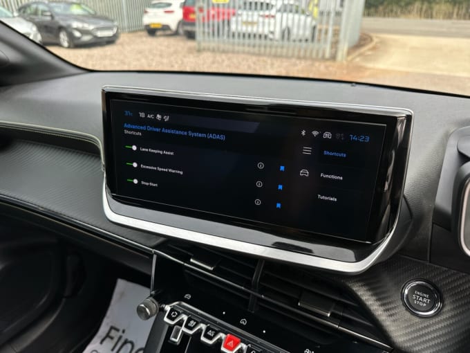 2025 Peugeot 208
