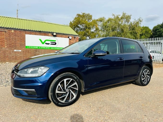 2025 Volkswagen Golf