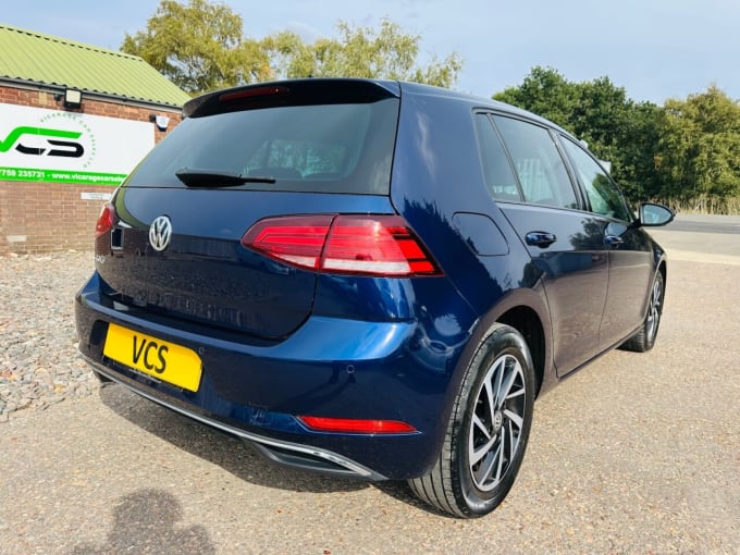 2025 Volkswagen Golf