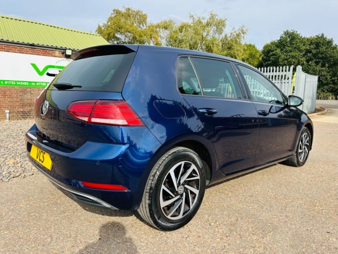 2025 Volkswagen Golf