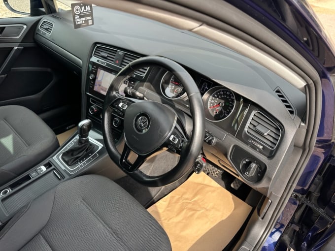 2025 Volkswagen Golf