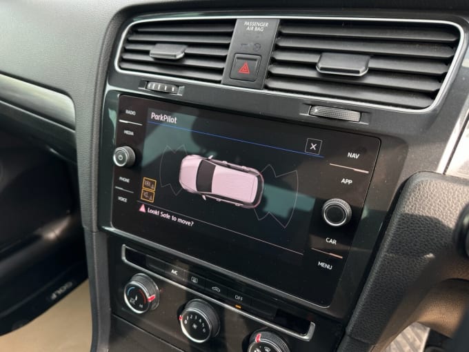 2025 Volkswagen Golf