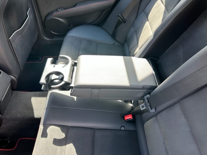 2025 Mercedes-benz C-class