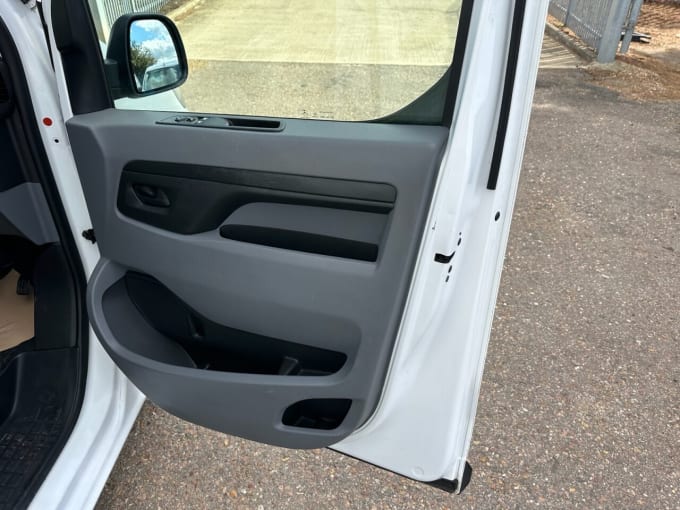 2021 Vauxhall Vivaro