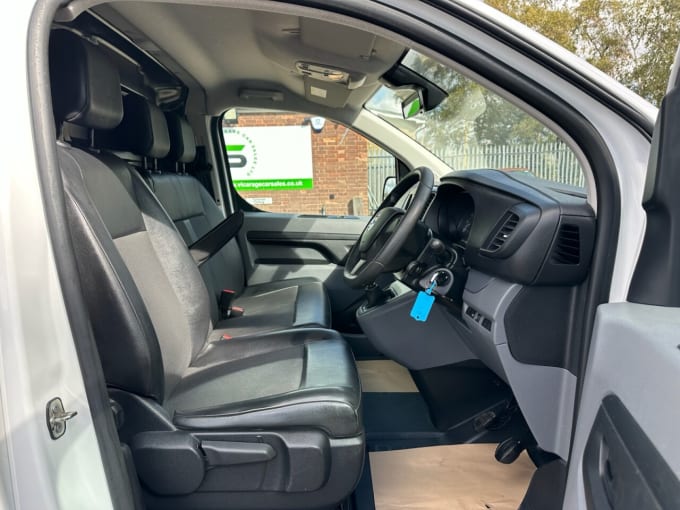 2021 Vauxhall Vivaro