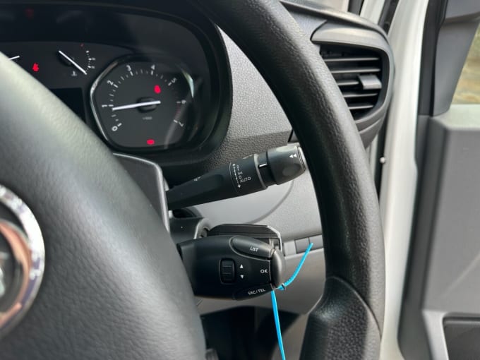 2021 Vauxhall Vivaro