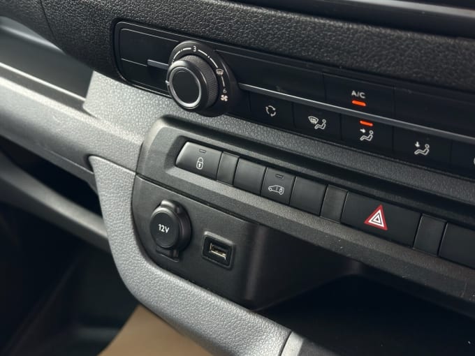 2021 Vauxhall Vivaro