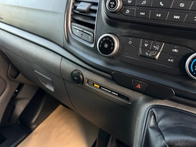 2022 Ford Transit Custom