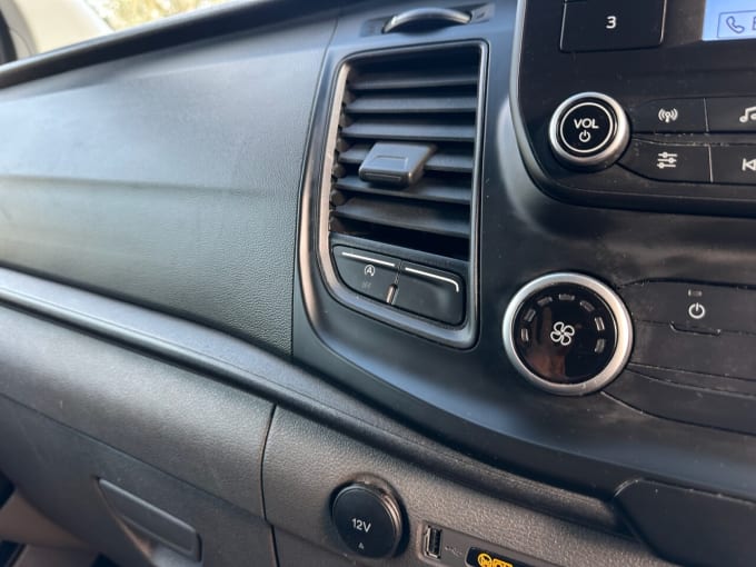 2022 Ford Transit Custom