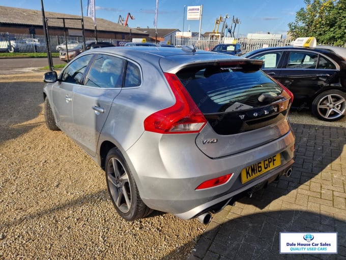 2016 Volvo V40