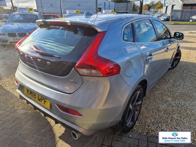 2016 Volvo V40