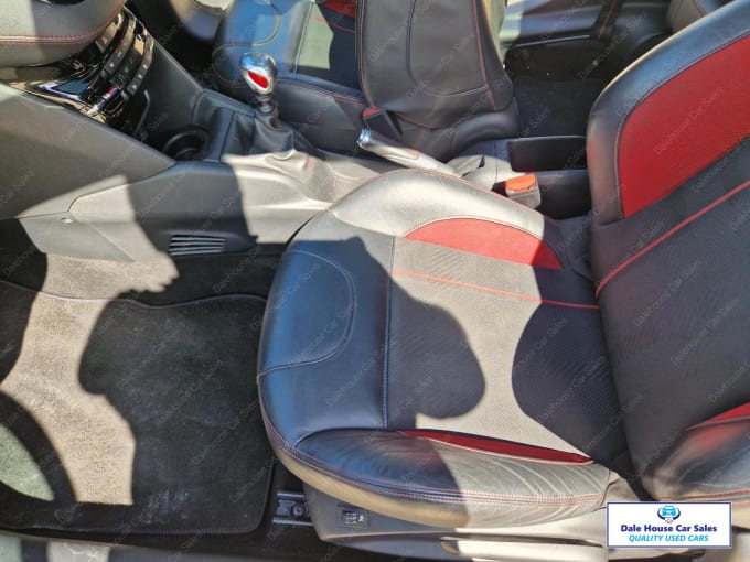 2015 Peugeot 208