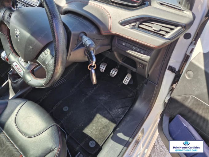 2015 Peugeot 208