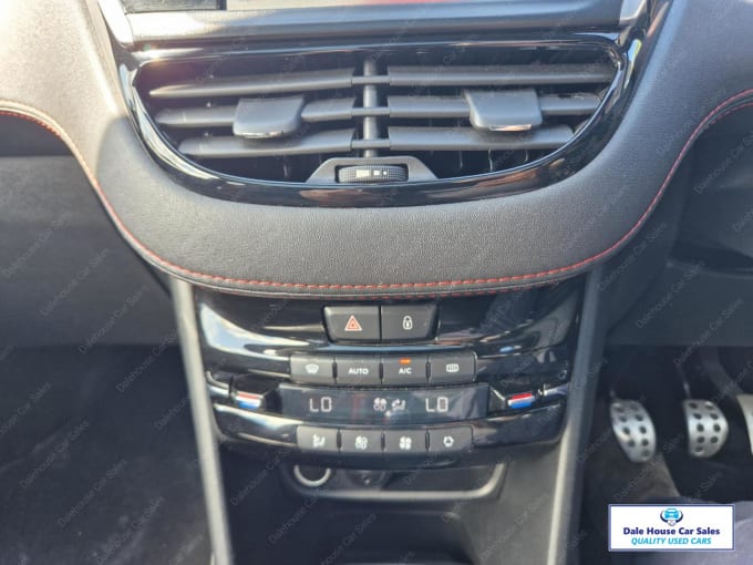 2015 Peugeot 208