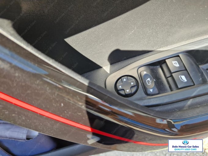 2015 Peugeot 208