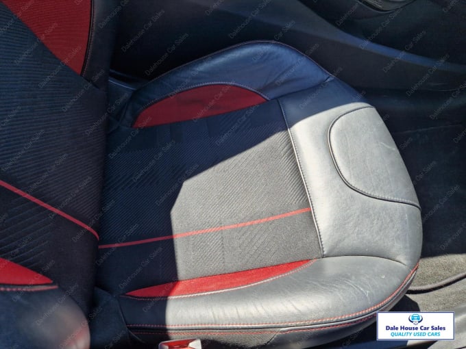 2015 Peugeot 208