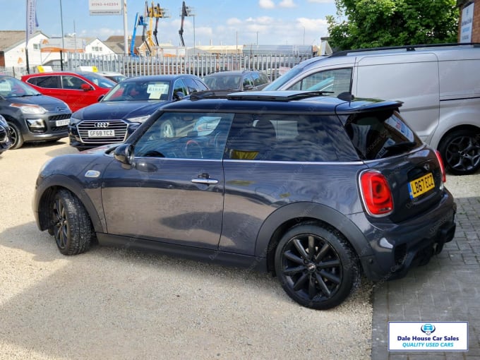 2017 Mini Hatch