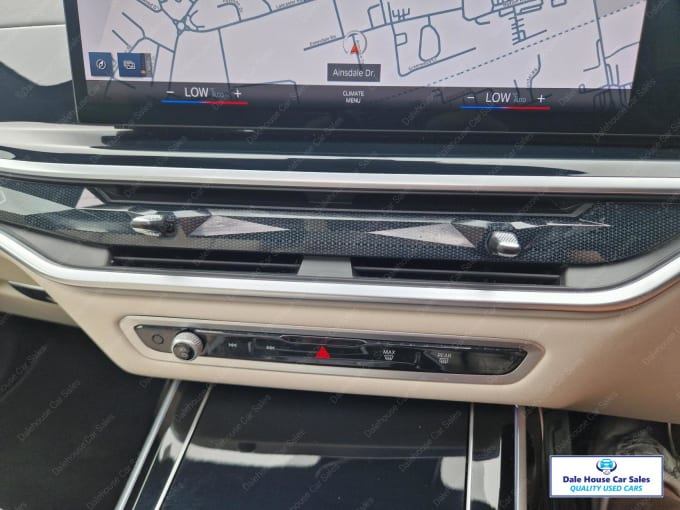 2023 BMW X7