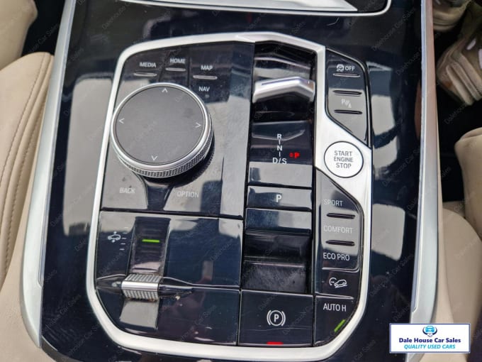 2023 BMW X7