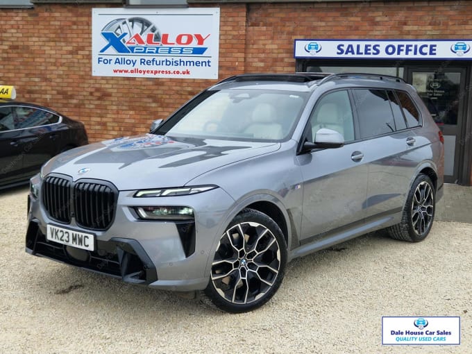 2023 BMW X7