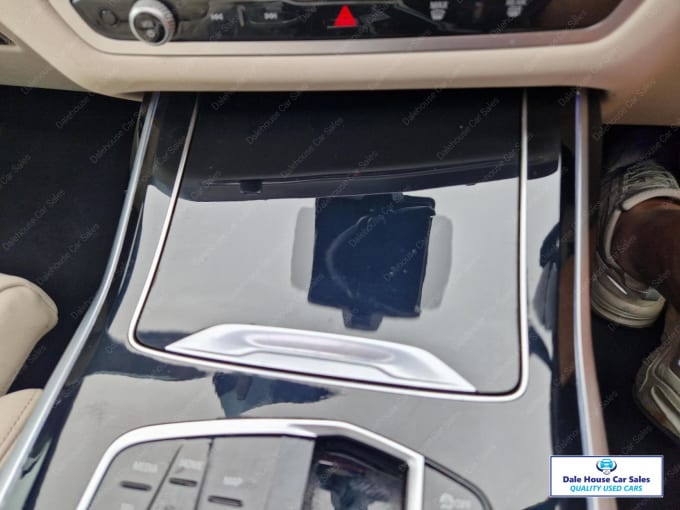 2023 BMW X7