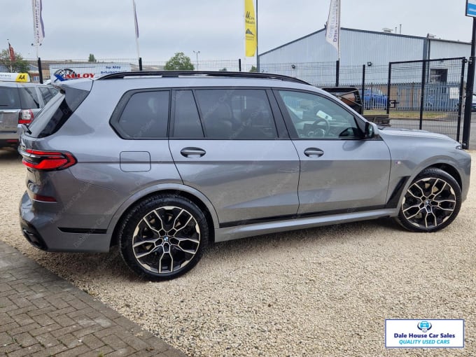 2023 BMW X7