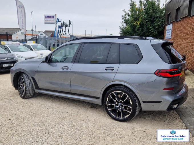 2023 BMW X7