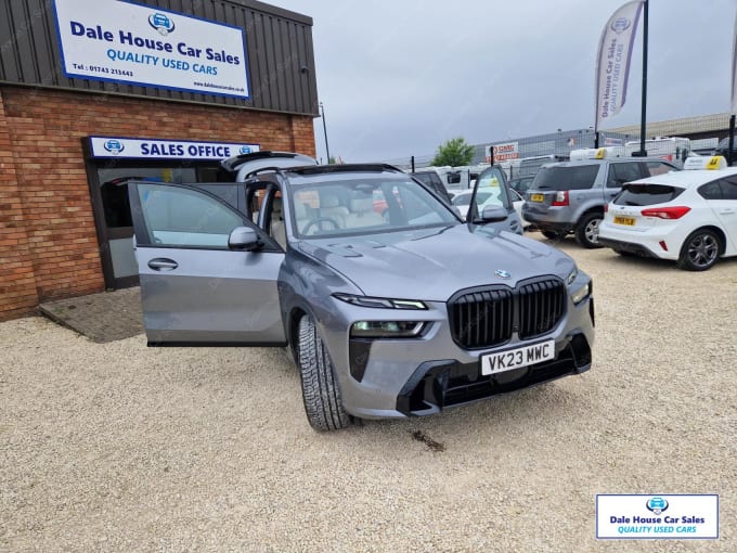 2023 BMW X7