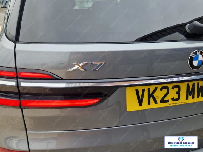 2023 BMW X7