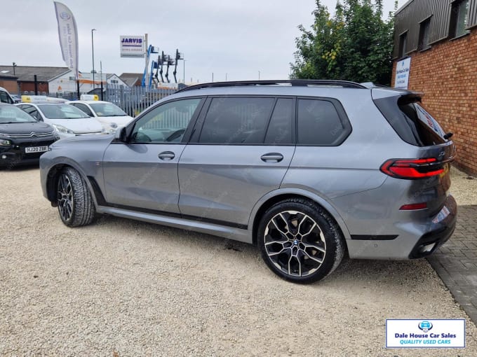 2023 BMW X7