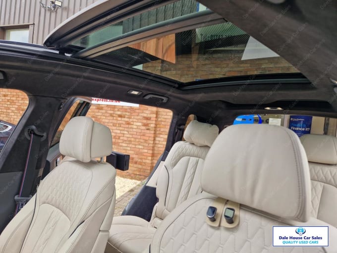 2023 BMW X7