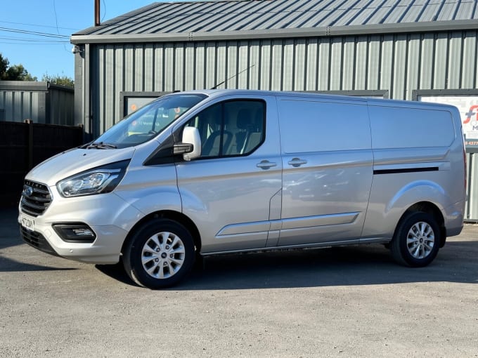 2024 Ford Transit Custom