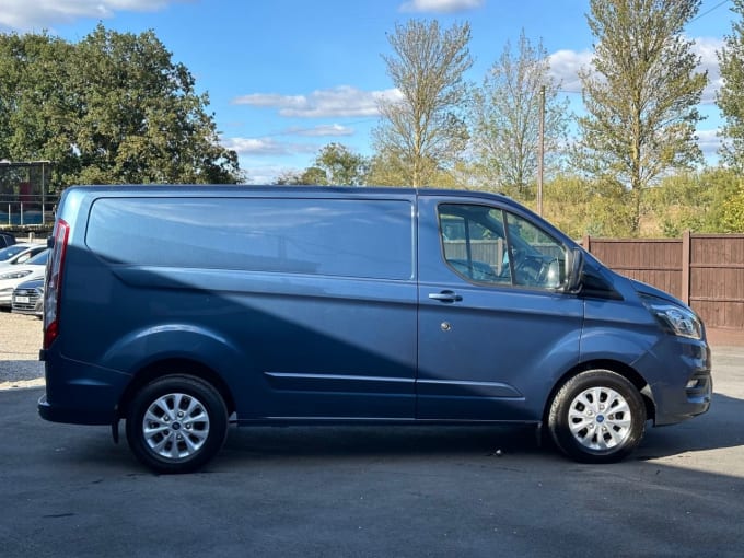 2025 Ford Transit Custom