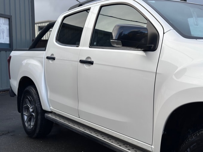 2025 Isuzu D-max