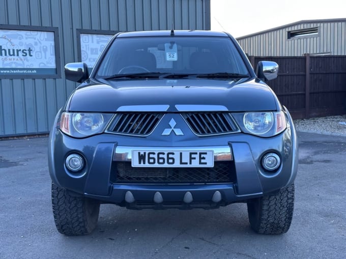 2025 Mitsubishi L200