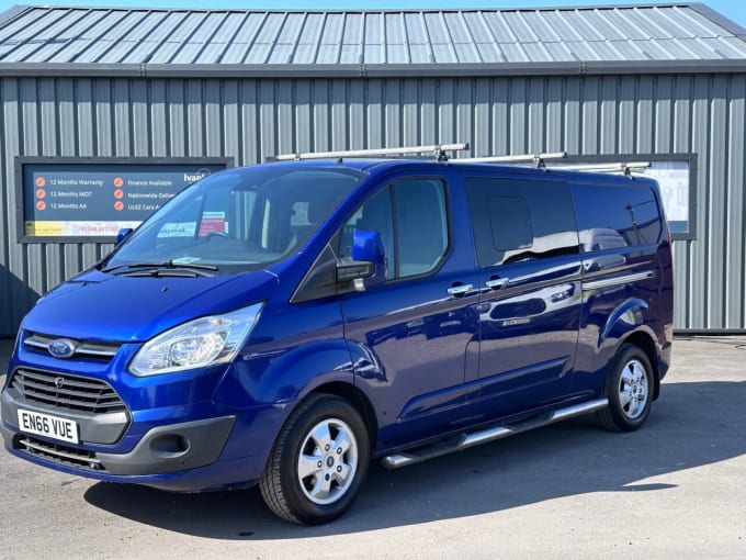 2025 Ford Transit Custom