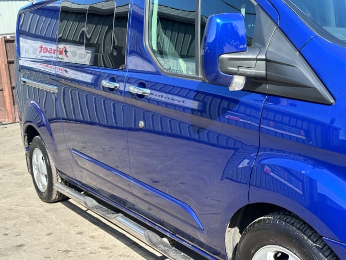 2025 Ford Transit Custom