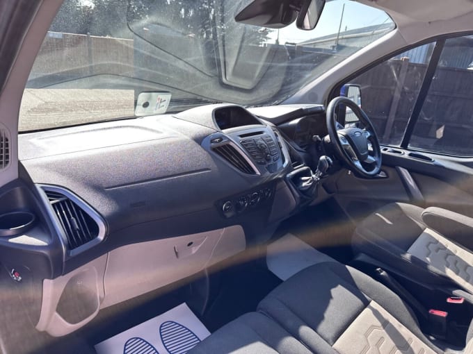 2025 Ford Transit Custom