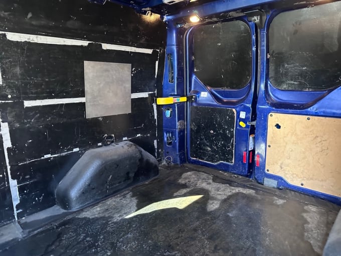 2025 Ford Transit Custom