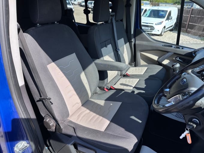 2025 Ford Transit Custom