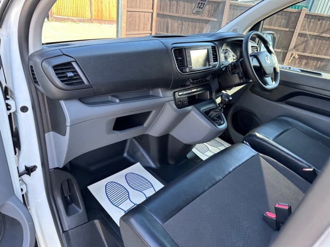 2025 Vauxhall Vivaro