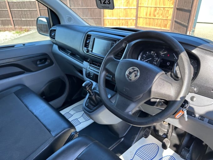 2025 Vauxhall Vivaro