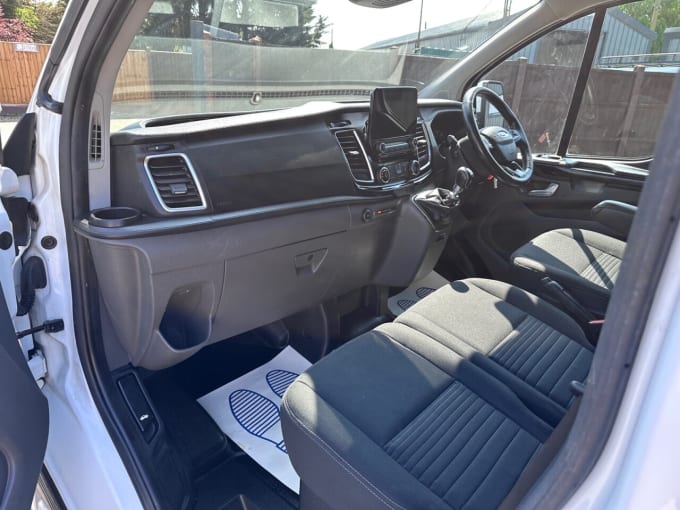 2025 Ford Transit Custom