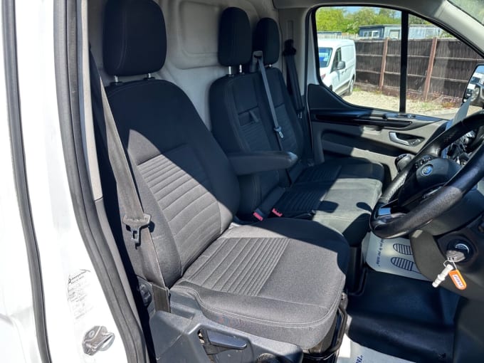 2025 Ford Transit Custom