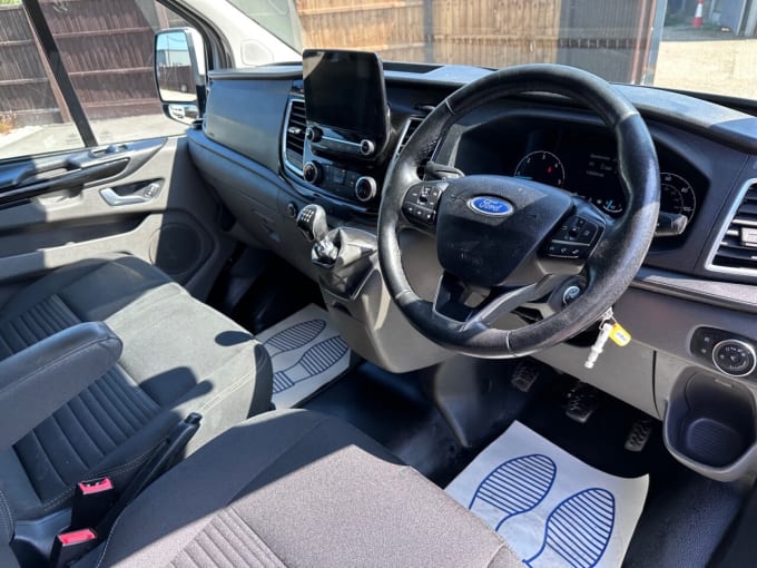 2025 Ford Transit Custom