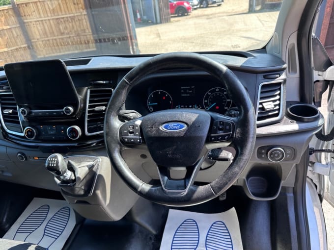 2025 Ford Transit Custom