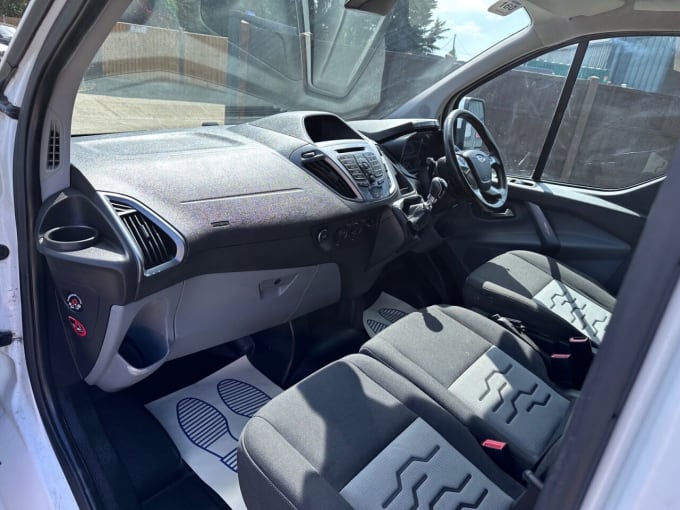 2025 Ford Transit Custom
